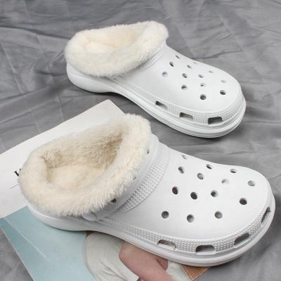 China Jieyang Breathable Wholesale Garden Sandal Kid Hairy Fur Lined Clog Sandals Tie Up Classic Platform Chokes Shoes for sale