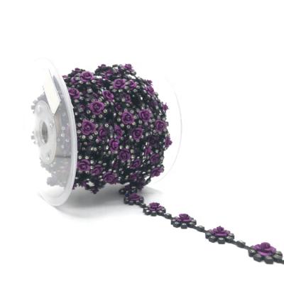 China Bags LP008 Wholesale Purple Flower Shape Rhinestone Chain Trimming Plastic Trimming For Sewing On Dress for sale