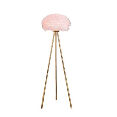 China Nordic Dimmable Standing Lights With Feather Lampshade Standing Led Floor Lamp Living Room Floor Lamp for sale