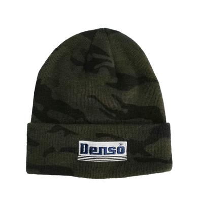 China Fashion COMMON DESIGN Winter Custom Hat Mens Camouflage Print Beanie Warm Fleece Striping Beanie Hat for sale