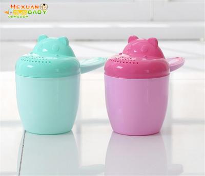 China Cartoon Baby Shampoo Rinse Cup With Baby Shower Cup Bath Set Safe Protect Baby Wash Hair for sale