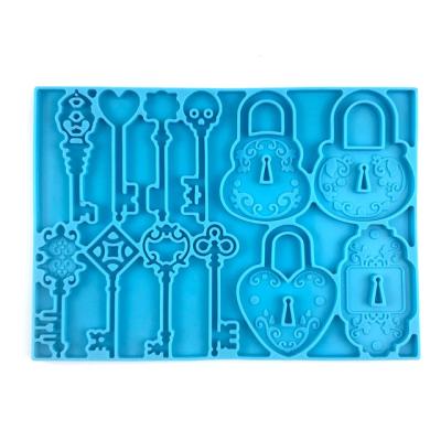 China 004 Hot Sales Vintage Key Lock Cake Fondant Mold Keyhole Viable Silicone Mold For Cake Decorating Epoxy Resin Key Chain Molds for sale