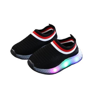 China New Breathable Kids Shoes Girls Boys Letter Sports Running Sneakers Luminous Sneakers Fashion Children Mesh Sport Girl Led Light Shoes for sale