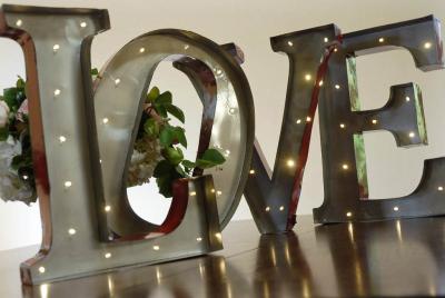 China Customs Size / Color LED Marquee Letter Lights Love Marquee Sign For Wedding for sale