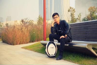 China Self Balance Electric Scooter Seatless Unicycle Powerful 450w Motor LED display for sale