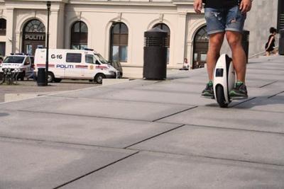 China High-Tech Portable Gyroscopic electric balancing unicycle wheelbarrow monocycle for sale