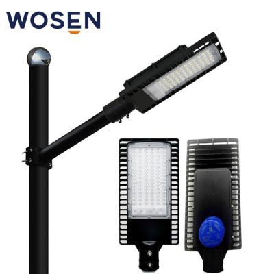 China Powerful Road Smart Solar Street Light 150w 120w 60w Solar LED Street Light for sale