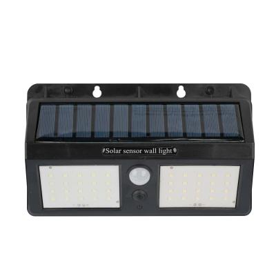 China IP65 de alto mantenimiento luz de pared solar de jardín negro en venta