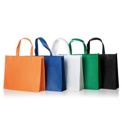 China 100% Eco-friendly Wholesale Stylish Reusable Color Customs Insulated PP Nonwoven Small Shopping Bags for sale