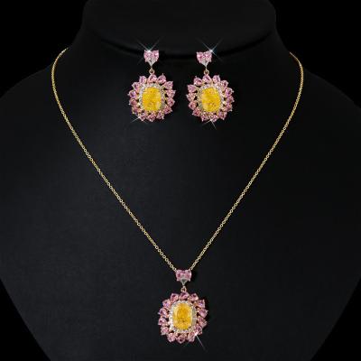 China FASHIONABLE Luxury Chain Snake Bone Chain Full Diamond Sun Flower Pendant Zircon Necklace Earring Set New Jewelry 2021 for sale