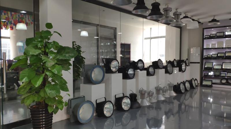 Verified China supplier - Zhongshan Hengxi Lighting Technology Co.,ltd