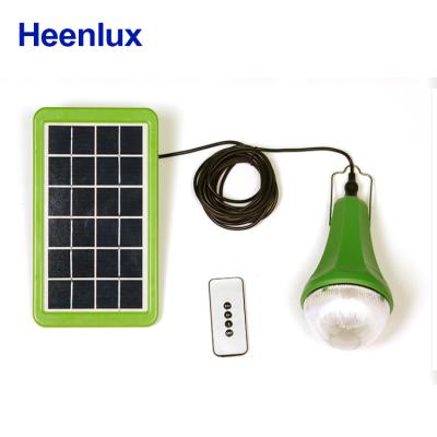 China 2600mahLED Solar Panel Bulb Outdoor Camping 3W Remote Control Solar Home Lighting System for sale