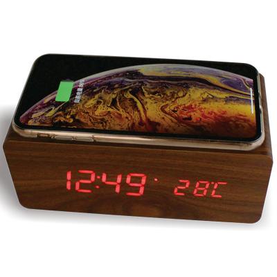 China Antique Style Desk Wood Led Clock With Wireless Charging Station for sale