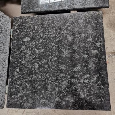 China Modern Natural Stone Butterfly Green Granite Tiles For Interior Exterior /Floor /wall Tiles for sale