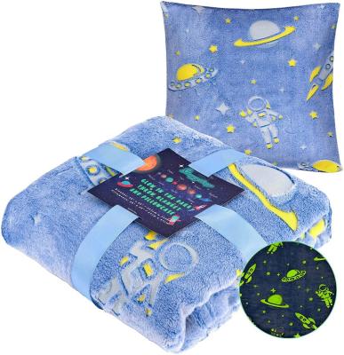 China China Wholesale HOT Christmas Cozy Custom Glow In The Dark Blanket And Pillow Set for sale