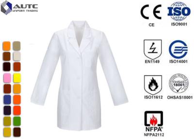 Κίνα Long Sleeve Disposable Medical Workwear Notched Collar Three Pockets προς πώληση