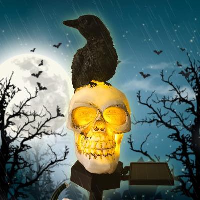 China Modern Solar Decorative Crow Light Garden Decorative Skull Halloween Lights Outdoor Waterproof Decoration for sale