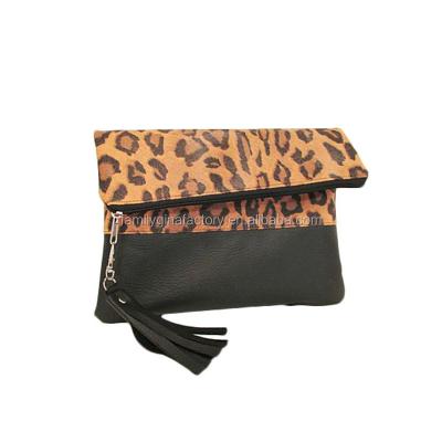 China Fashion Wholesale Monogrammed Ladies Tassel Leopard Foldover Clutch Evening Bag for sale