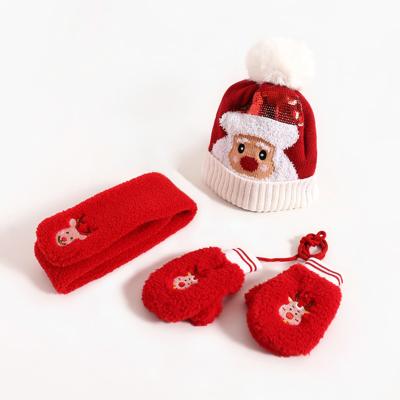 China COMMON Famous Brand Winter Christmas Warm Scarves And Hats Beanie Knitted Christmas Hats for sale