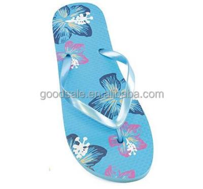 China Lighted Colors Various Sizes Flower Printing Design PE PVC Promotional Flip Flops Sandals For Women And Ladies for sale