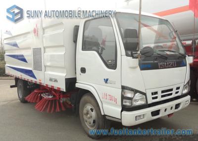 China Isuzu 4000L 4000KG Dust Clear Road Sweeping Truck 4 X 2 88kw / 120hp for sale