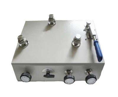 China Upgrade Your Calibration Process with 600bar Pressure Gauges Calibrator 0-600 bar for sale