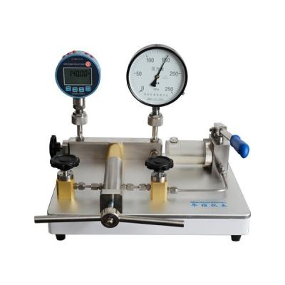 China Distilled Water Working Media High Pressure Hydraulic Pressure Calibration Pump with 1400bar for sale