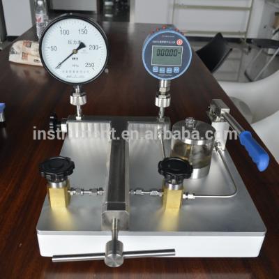 China Ultra-high pressure calibration pump for Range 0-2500 bar and Adjustment resolution 1kPa for sale