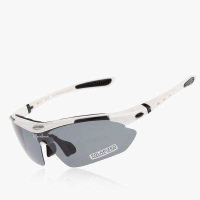 China 2021 New Fashion OEM Occhiali Wide Face Sport Cycling One Piece Polarized Glasses Sports Sun Glasses for sale