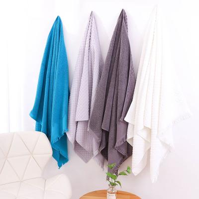 China Abeis High Quality QUICK DRY With Tassel Cotton Bath Towel Hotel Beauty Salon Club Towel Large 100% Absorbent Thick And Soft for sale