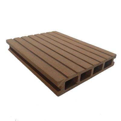 China Eco Friendly Fire Resistant WPC Decking Flooring Waterproof Composite Wood Deck with UV Protection for sale