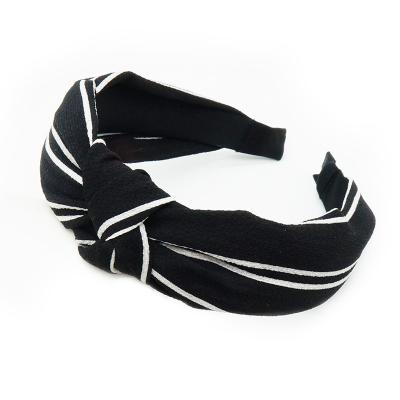 China Women Headbands Wholesale Fashion Classic Solid Colors Simple Wide Knotted Cloth Twisted Knotted Headband for sale