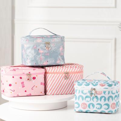 China 2021 New Cute Cartoon Travel Toiletry Bag Makeup Bags Ladies Storage Bags Cute Outdoor Toiletries Cute Cosmetic Bag for sale