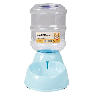 China 2021 Hot Sale Automatic Pet Food Dispenser Dog Cat Container Feeding Water Automatic Plastic Pet Feeder for sale