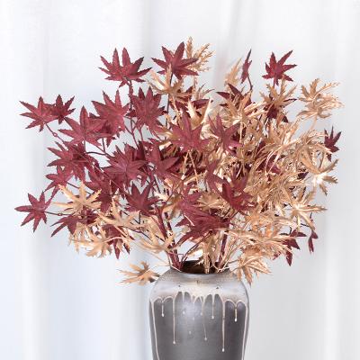 China New plastic wedding maple and artificial red maple flowers for sale