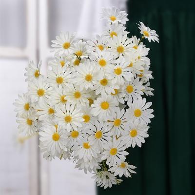 China New Small Daisy Simulation Bouquet Holland Chrysanthemum Tissue Home Artificial Flower Cosmos Silk Wedding for sale