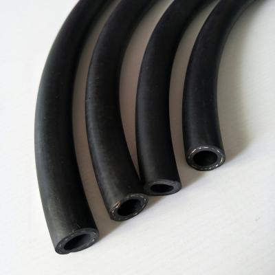 China High Performance Smooth Surface NBR Oil And Heavy Duty Rubber Fuel Hose Rubber Fuel Hose for sale