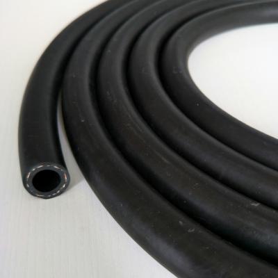 China NBR High Pressure Rubber Hose Steel Wire Braiding And Coiling Rubber Hose Hydraulic Oil Pipeline for sale