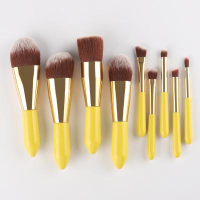 China Simple Style 2023 Hot Selling 9pcs Mini Makeup Brushes with Yellow Wooden Handle Portable Soft Hair Makeup Brush for sale