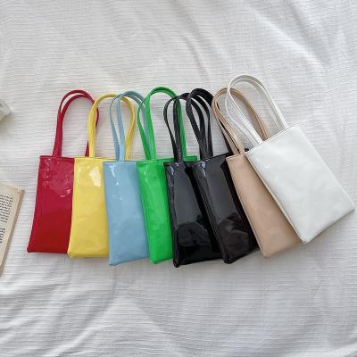 China Fashion new 2021 summer mini bag fashion handbag trend solid color mobile phone bag female PU multicolor square bag small for sale