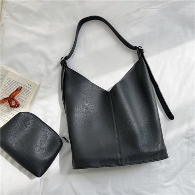 China New Product Fashion Women's Wholesale Fashion Messenger Bag Large Capacity Others Large Capacity Ladies Shoulder Bag Soft PU Leather Women's Tote Bag Set for sale