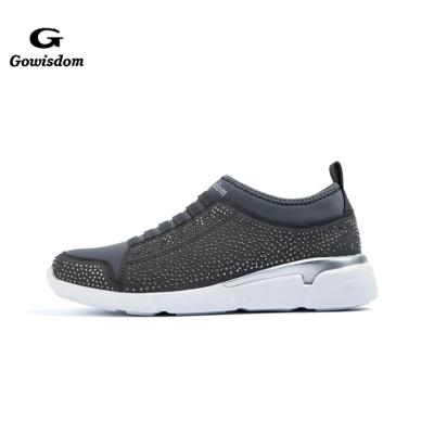 China Slip On 2018 Fashion Design Comfortable Women Shoes Women Slip On Soft Sports Shoes for sale