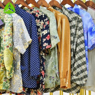 China Casual wear marked old ladies shirts second hand clothes pack used clothes for sale