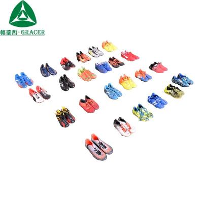 China Mix style soccer shoes second hand shoes and apparel used shoes for sale for sale