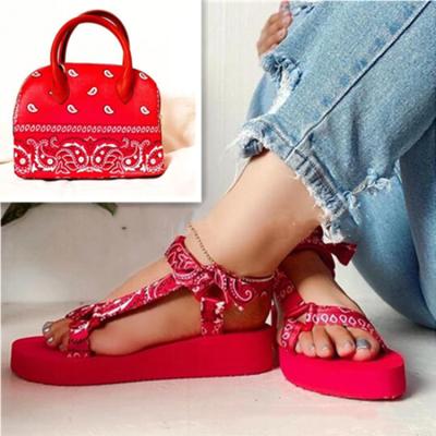 China 2021 Summer Bandana Handbag Fashion Trend New Arrival Sandals Women Set Ladies Shoes and Bag Set for sale