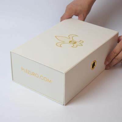 China Recyclable Custom Elegant Luxury White Paper Shaped Rigid Cardboard Fold Gift Box Custom Print Paper Magnetic Gift Box for sale