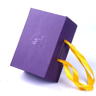 China Custom Recycled Folding Box UV Gift Packaging Cardboard Paper Materials Logo Handbag Luxury Clothing Shoes Packaging Gift Box With Handle for sale