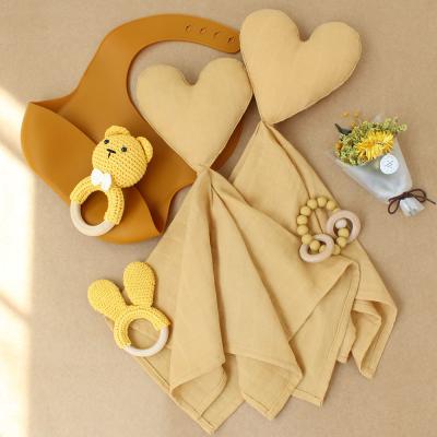 China 2022 New 2022 100% Organic Cotton Hot Selling CIO Star Moon Toy Baby Lovey Baby Comforter Muslin Security Blanket for sale