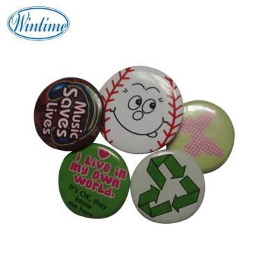 China 2020 plastic new design advertising plastic badge for sale