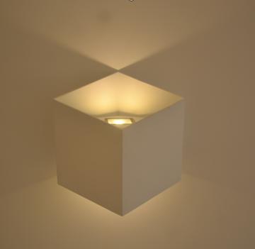 China Modern Wall Lamp Metal Light Body Square White Color for sale